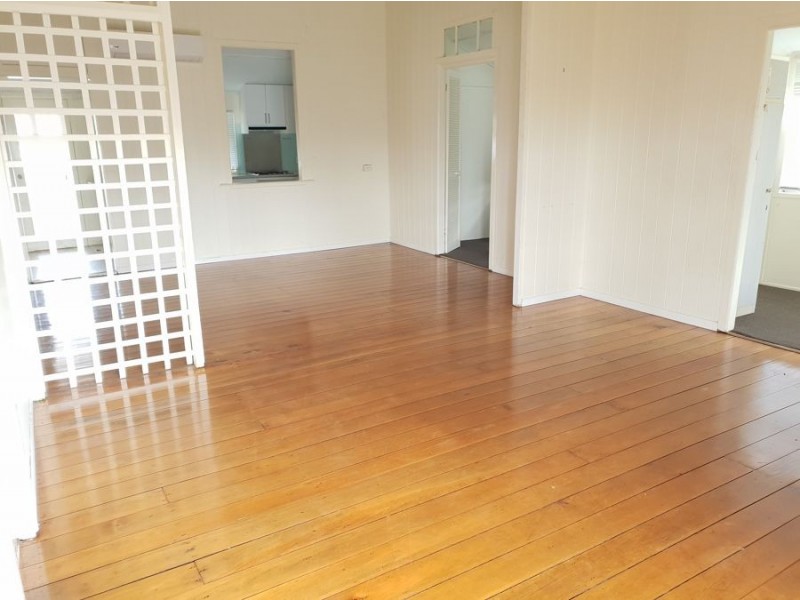 3A Edward Street, One Mile QLD 4305