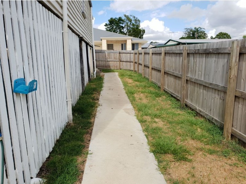 3A Edward Street, One Mile QLD 4305
