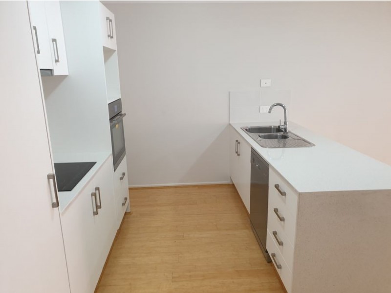 2/3 Edward Street, One Mile QLD 4305