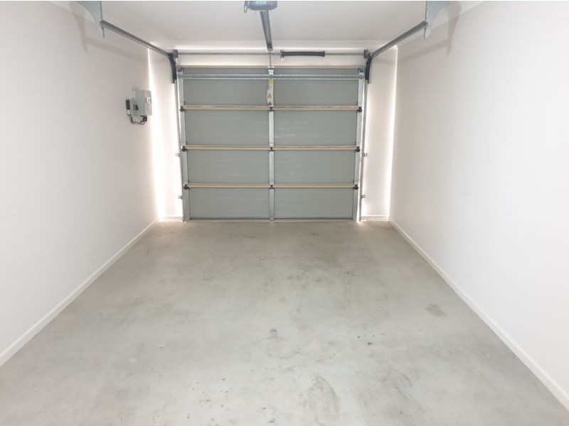 2/3 Edward Street, One Mile QLD 4305