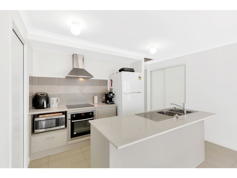 8 Calandra Street, Redbank Plains QLD 4301