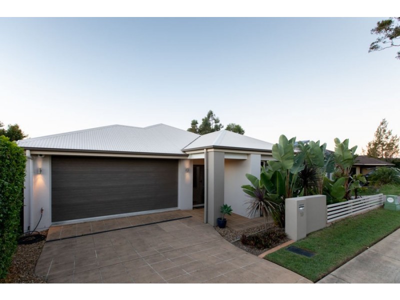 19 The Promenade, Springfield Lakes QLD 4300