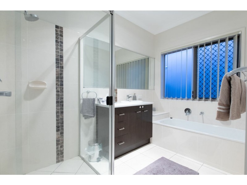 19 The Promenade, Springfield Lakes QLD 4300