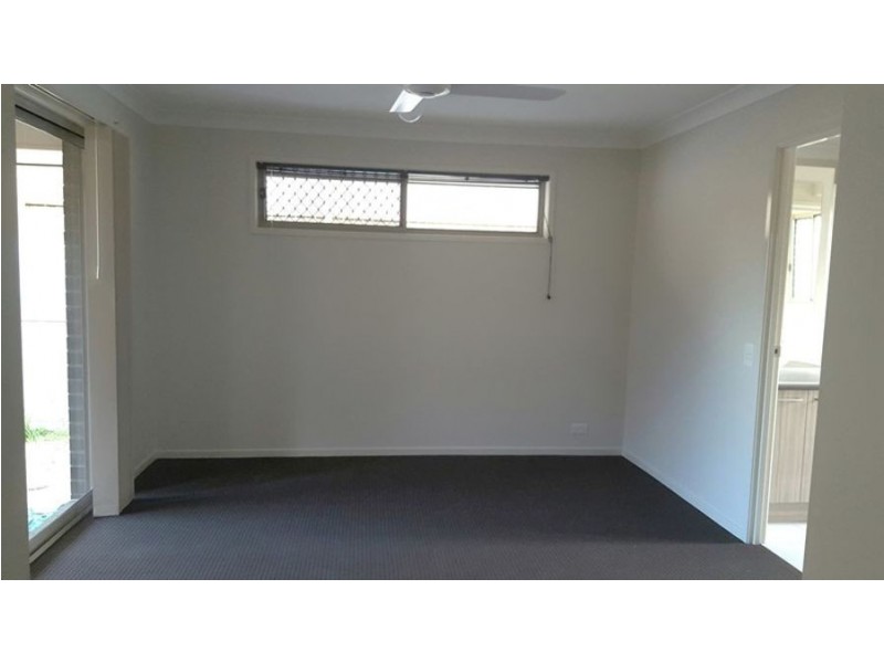 39 Fitzpatrick Circiut, Augustine Heights QLD 4300