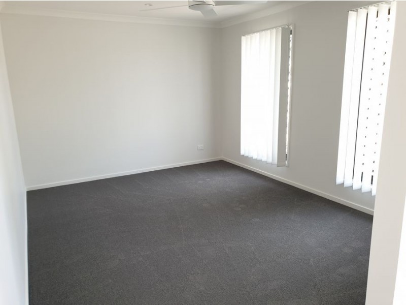 15 Hastings Avenue, Plainland QLD 4341