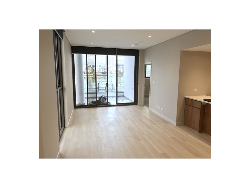 C3.306/3 Foreshore Place, Wentworth Point NSW 2127