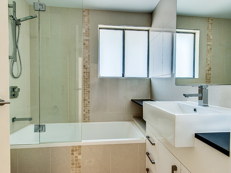 2/215 Wellington, Kangaroo Point QLD 4169