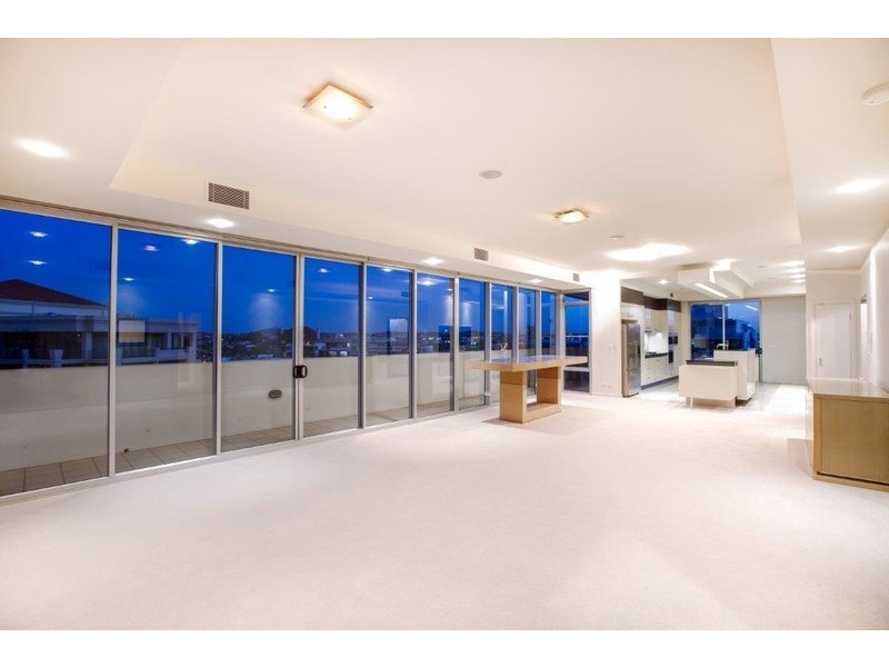 98 Thorn Street, Kangaroo Point QLD 4169