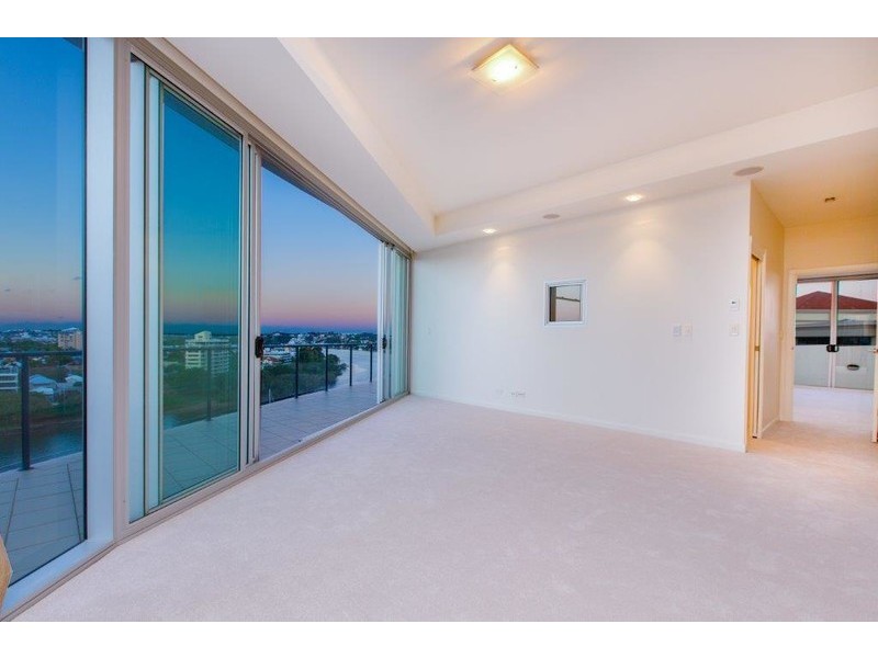 98 Thorn Street, Kangaroo Point QLD 4169