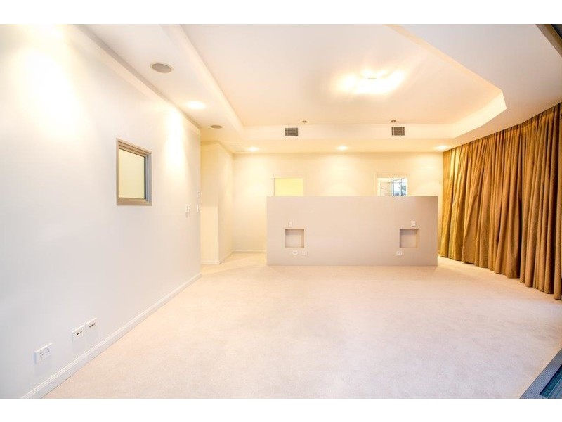 98 Thorn Street, Kangaroo Point QLD 4169