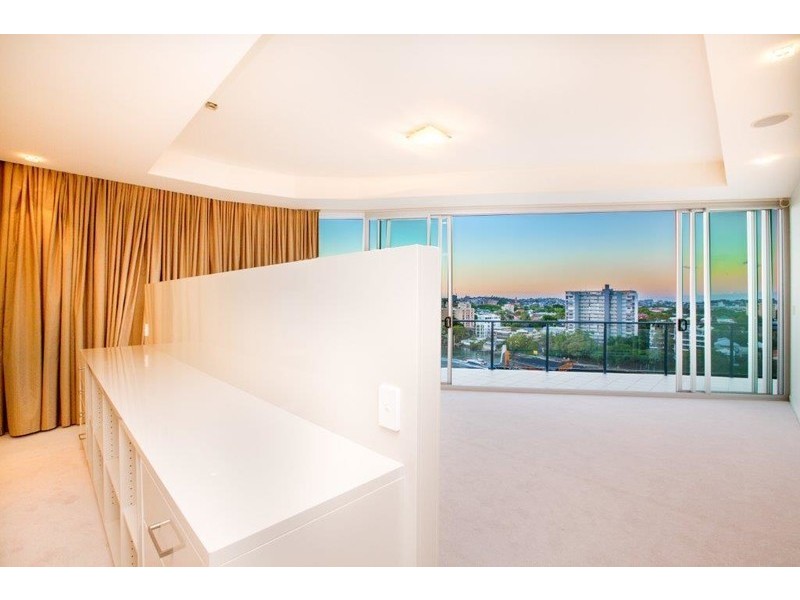 98 Thorn Street, Kangaroo Point QLD 4169
