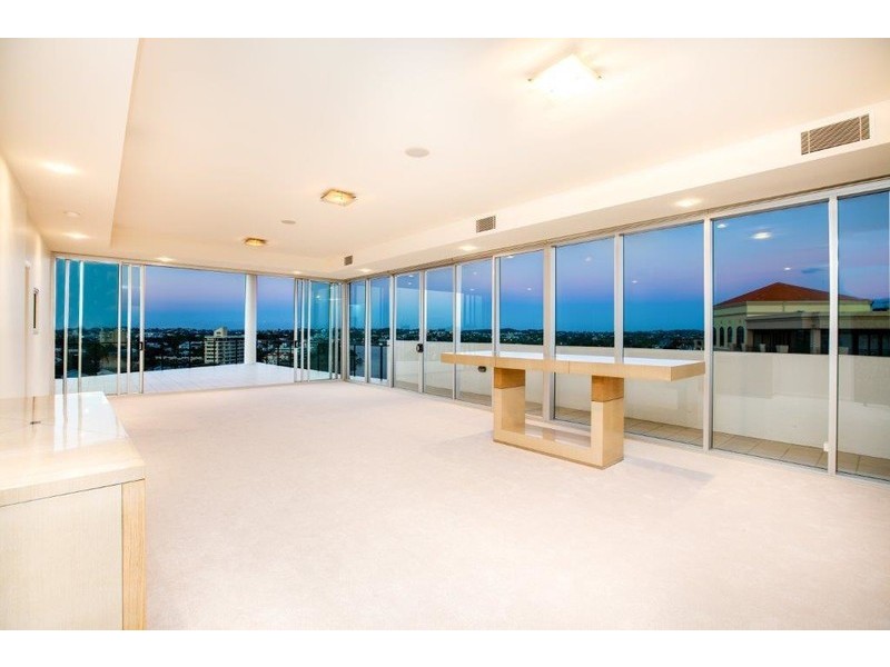 98 Thorn Street, Kangaroo Point QLD 4169