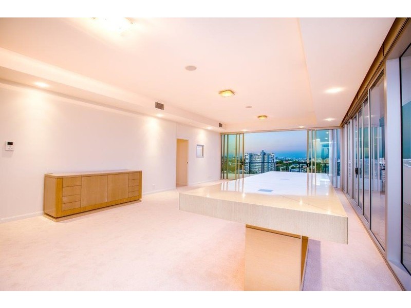 98 Thorn Street, Kangaroo Point QLD 4169