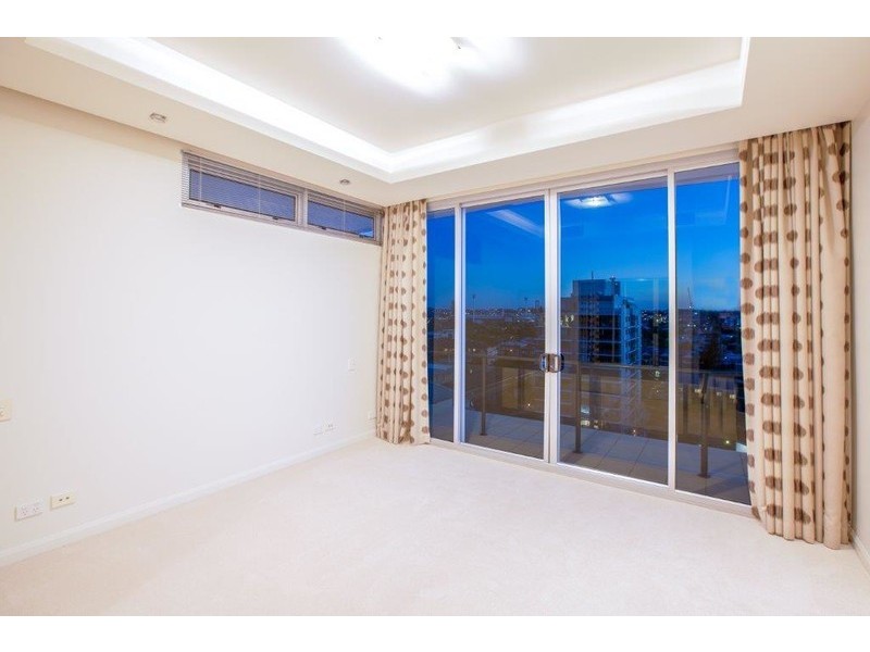 98 Thorn Street, Kangaroo Point QLD 4169