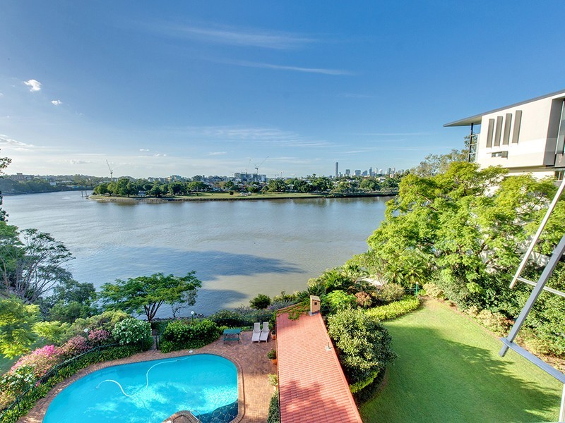 18/82 Sandford Street, St Lucia QLD 4067