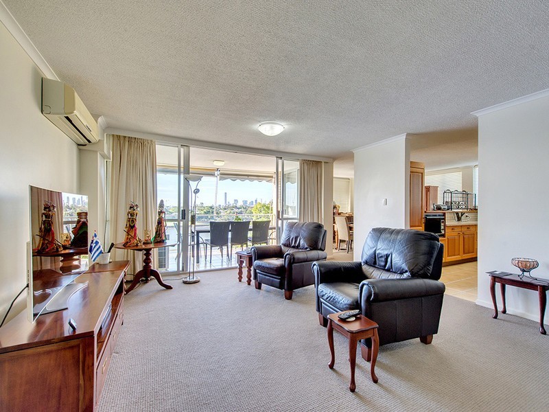 18/82 Sandford Street, St Lucia QLD 4067