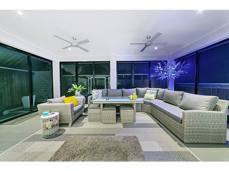 32 Oates Parade, Northgate QLD 4013