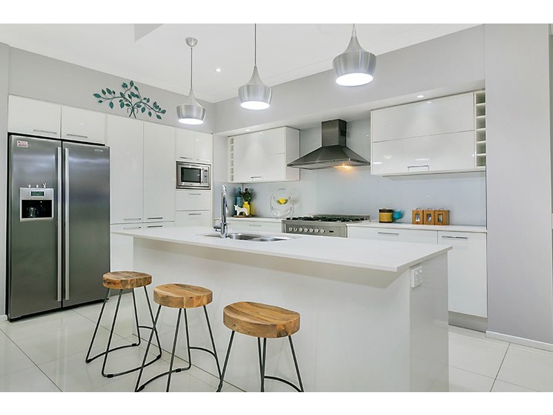 32 Oates Parade, Northgate QLD 4013