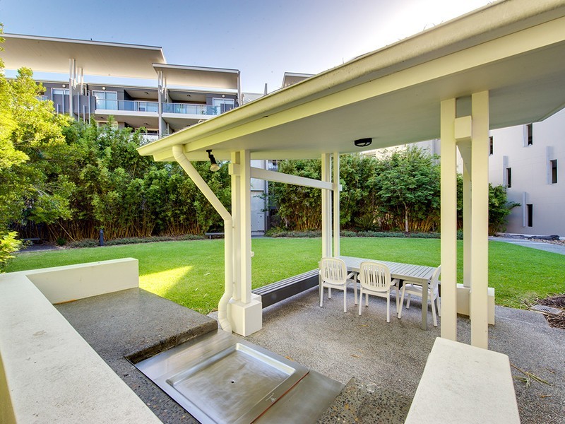 1508/141 Campbell Street, Herston QLD 4006