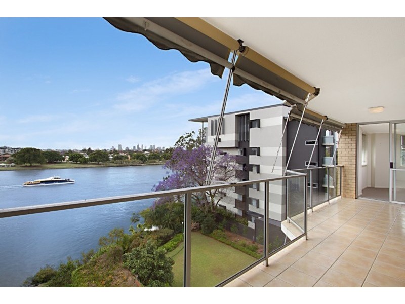 18/82 Sandford Street, St Lucia QLD 4067