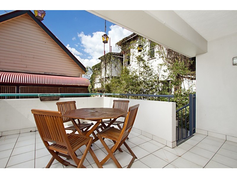 25 Edmondstone Street, South Brisbane QLD 4101