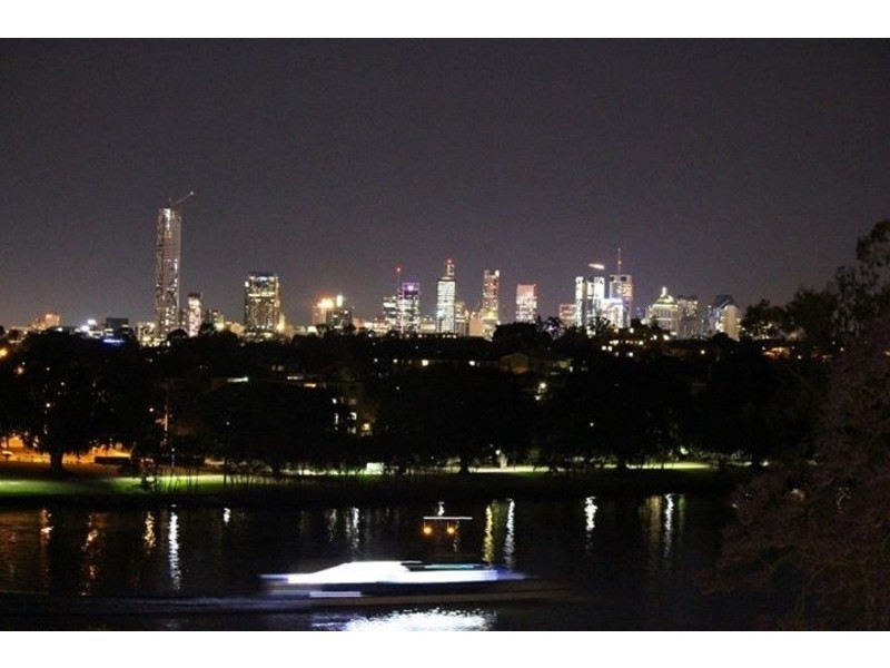 18/82 Sandford Street, Toowong QLD 4066