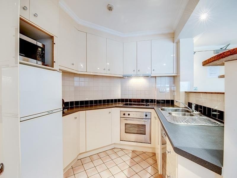 83 Leichhardt Street, Brisbane City QLD 4000