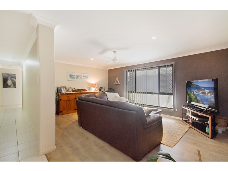 2/51 Korora Parkway, Pottsville NSW 2489