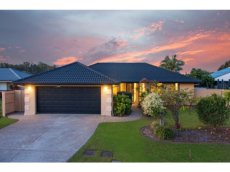 10 Border Crescent, Pottsville NSW 2489