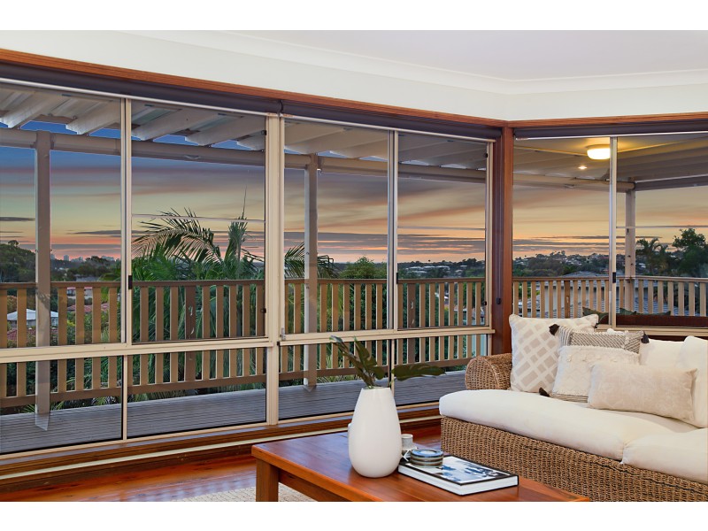 16 Clonakilty Close, Banora Point NSW 2486