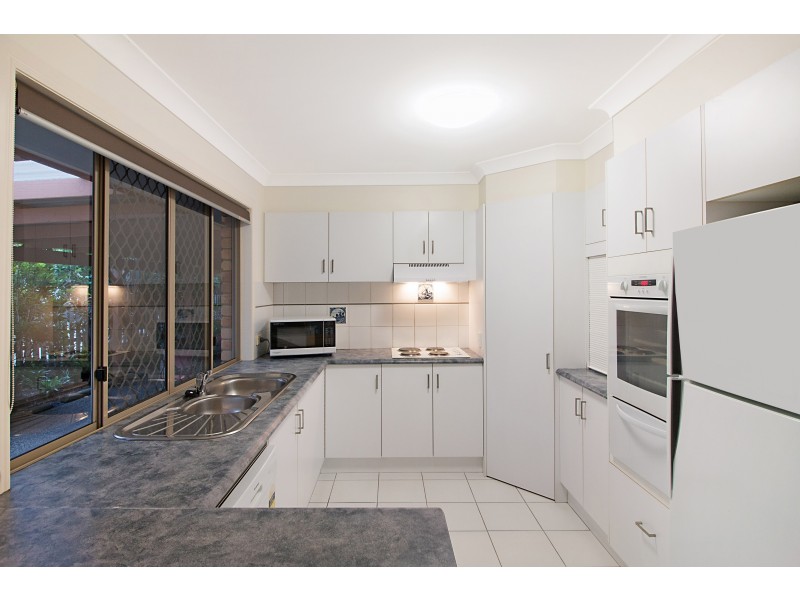 2/2 Buckingham Drive, Pottsville NSW 2489