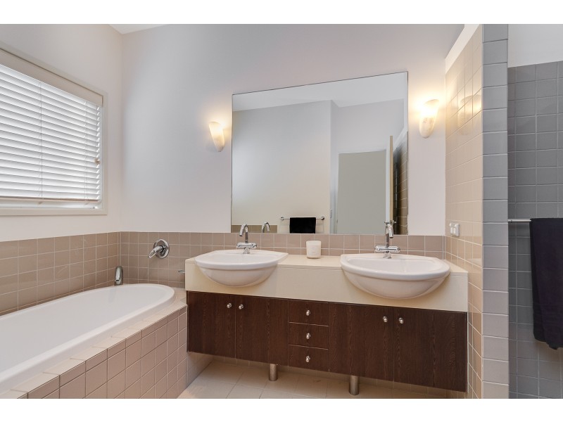 596 Casuarina Way, Casuarina NSW 2487