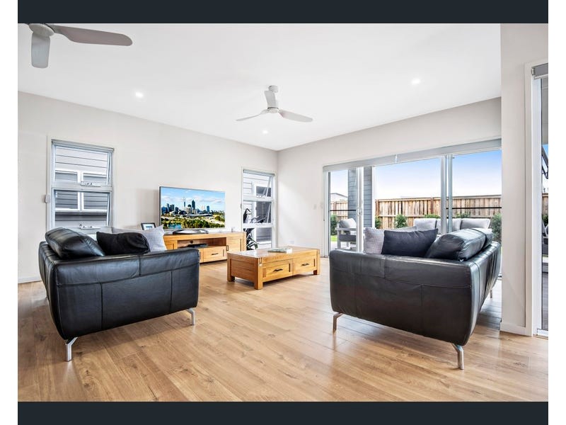 2 Suncatcher Lane, Casuarina NSW 2487