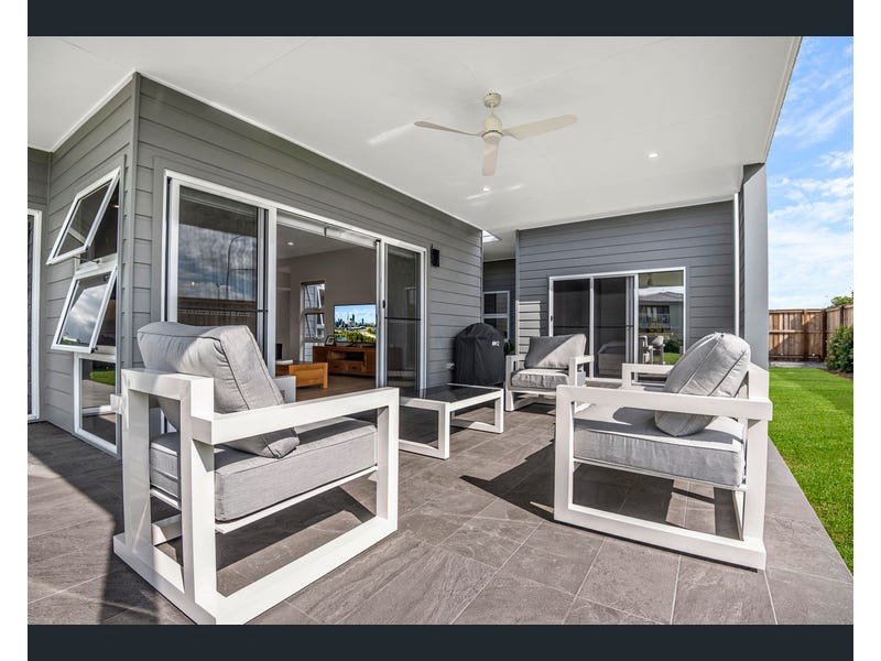 2 Suncatcher Lane, Casuarina NSW 2487