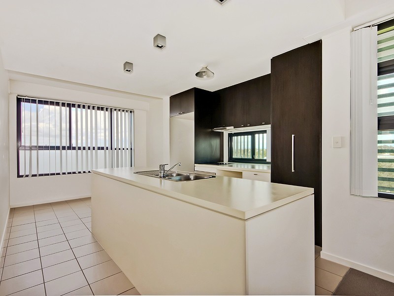 25 Dix Street, Redcliffe QLD 4020