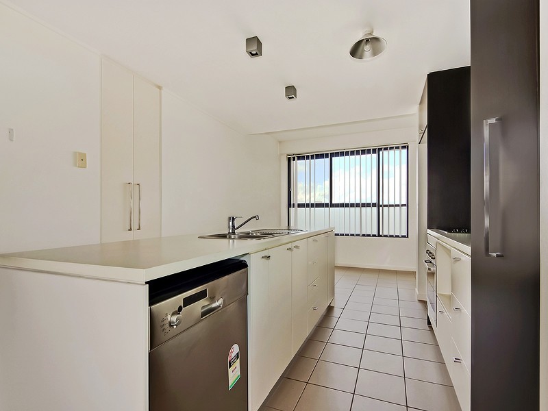 25 Dix Street, Redcliffe QLD 4020