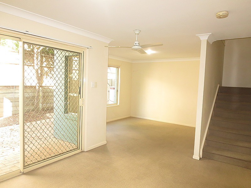 18/11 Oakmont Avenue, Oxley QLD 4075