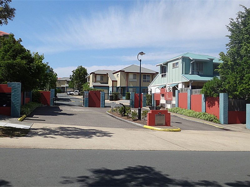 18/11 Oakmont Avenue, Oxley QLD 4075