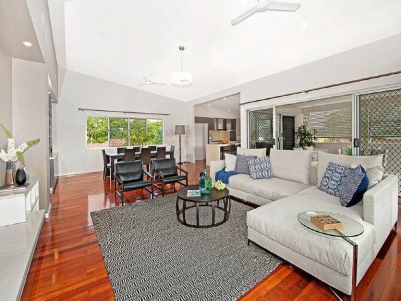 7 Doyle Street, Coorparoo QLD 4151