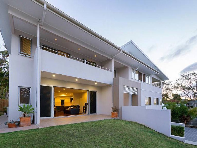 7 Doyle Street, Coorparoo QLD 4151