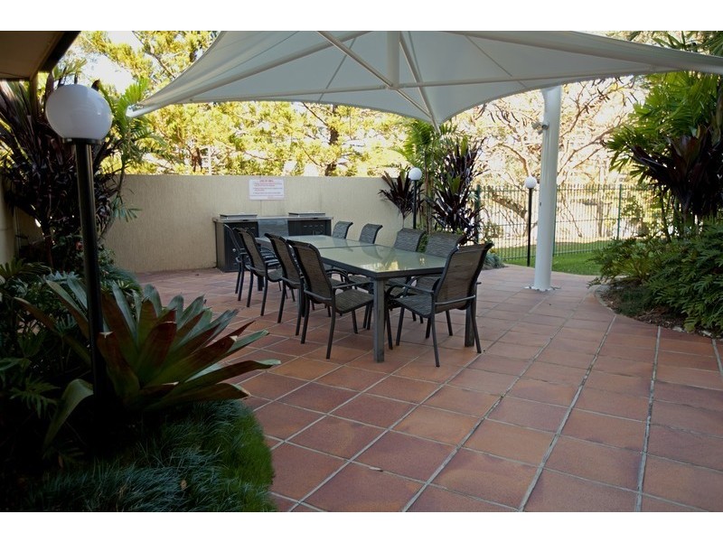 501/150 Oxlade Drive, New Farm QLD 4005