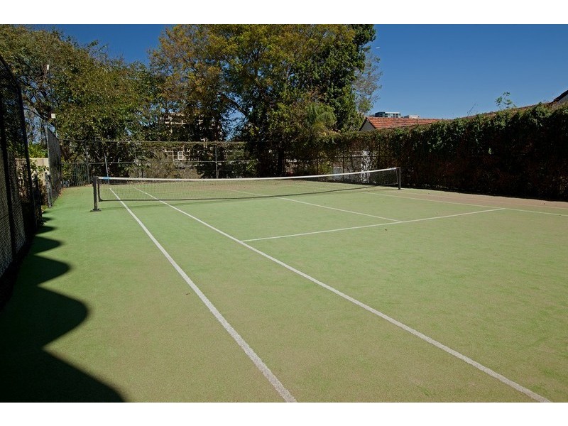 501/150 Oxlade Drive, New Farm QLD 4005