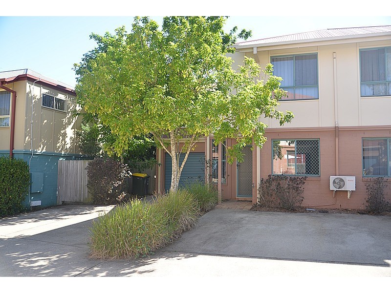 11 Oakmont Avenue, Oxley QLD 4075