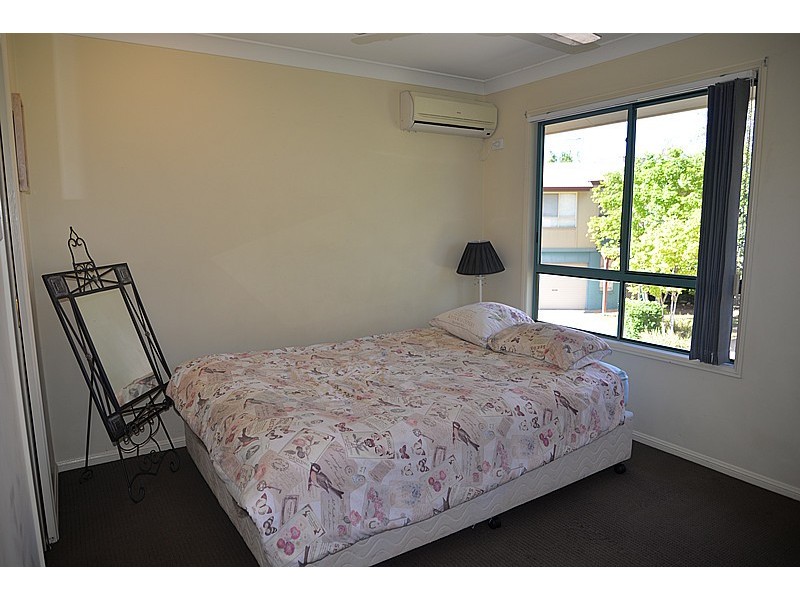 11 Oakmont Avenue, Oxley QLD 4075