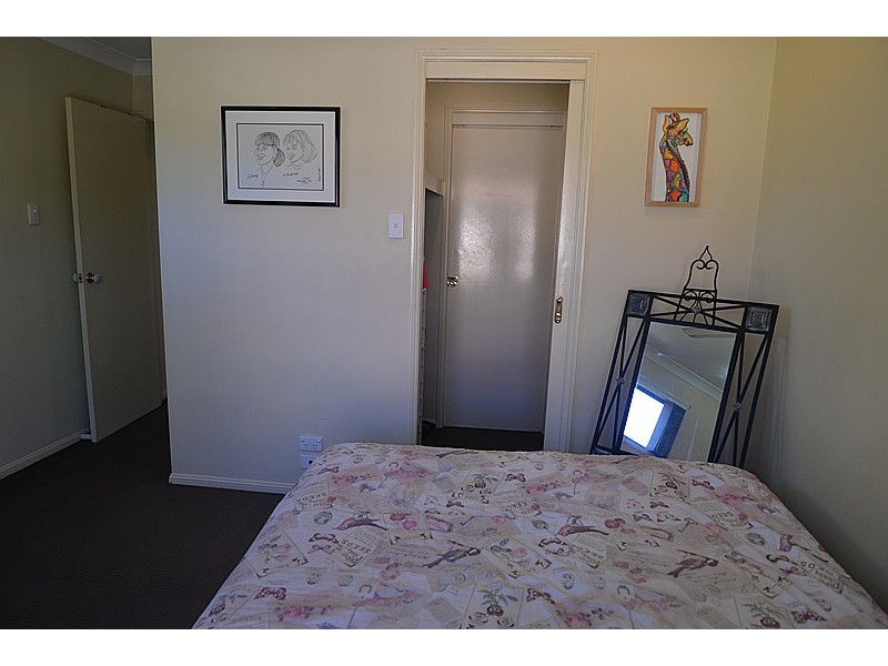 11 Oakmont Avenue, Oxley QLD 4075