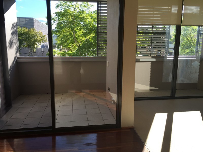 202/5 Manning, South Brisbane QLD 4101
