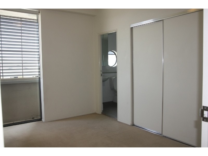 202/5 Manning, South Brisbane QLD 4101