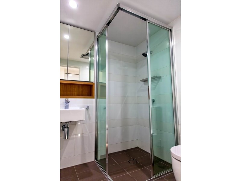 206/113 Commercial Road, Teneriffe QLD 4005