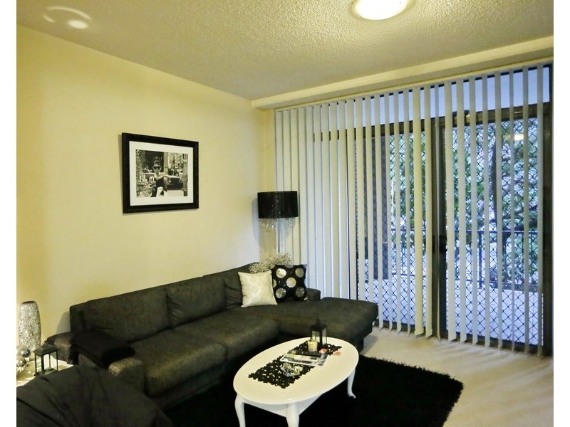 8/7 Landsborough Terrace, Toowong QLD 4066