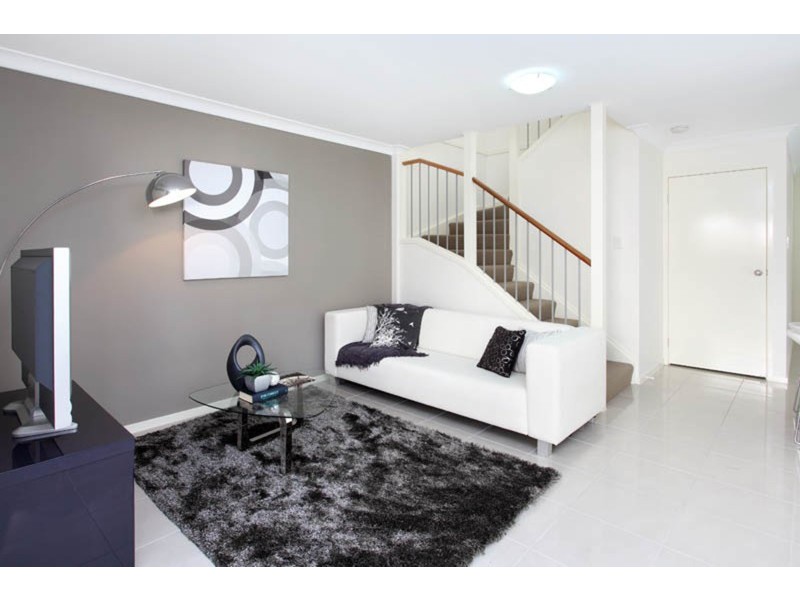 04/1-13 Chase Close, Underwood QLD 4119
